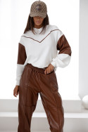 Czekoladowo-biały komplet dresowy oversize – bluza i spodnie
