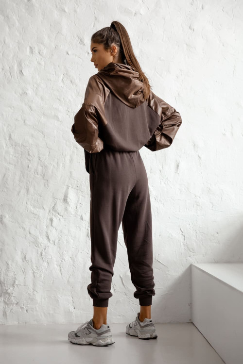 Women's hooded tracksuit set with contrasting sleeves – Chocolate