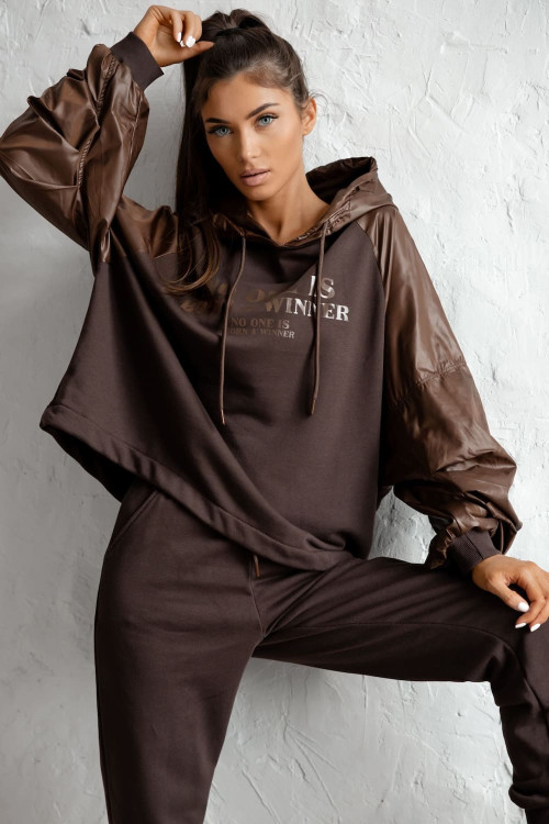 Women's hooded tracksuit set with contrasting sleeves – Chocolate