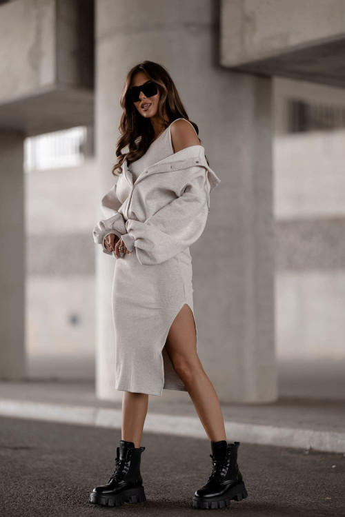 Elegant women's 2-piece set - Blouse with press-studs and dress - Ecru